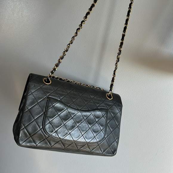 Vintage authentic Chanel gray double flap bag - Picture 9 of 9